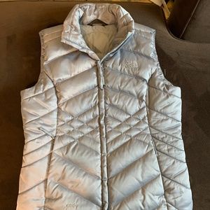 Women’s North Face Aconcagua Down Vest 550 Fill Gray Silver Medium